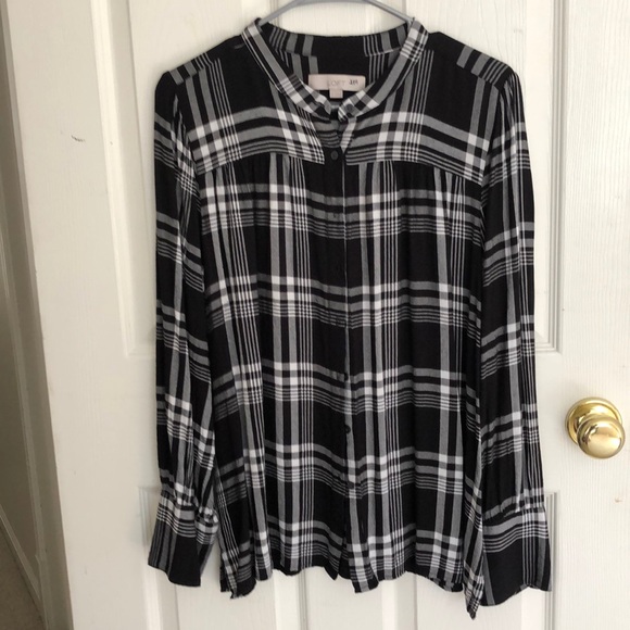 LOFT Tops - Loft Size XL